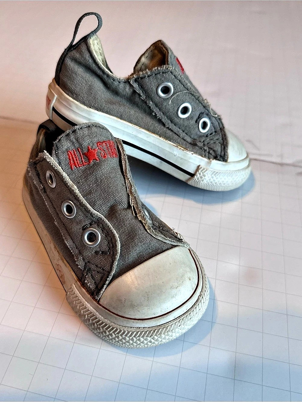 Converse Chuck Taylor All Star Kids Gray & White Sneakers Toddler 4 Ex